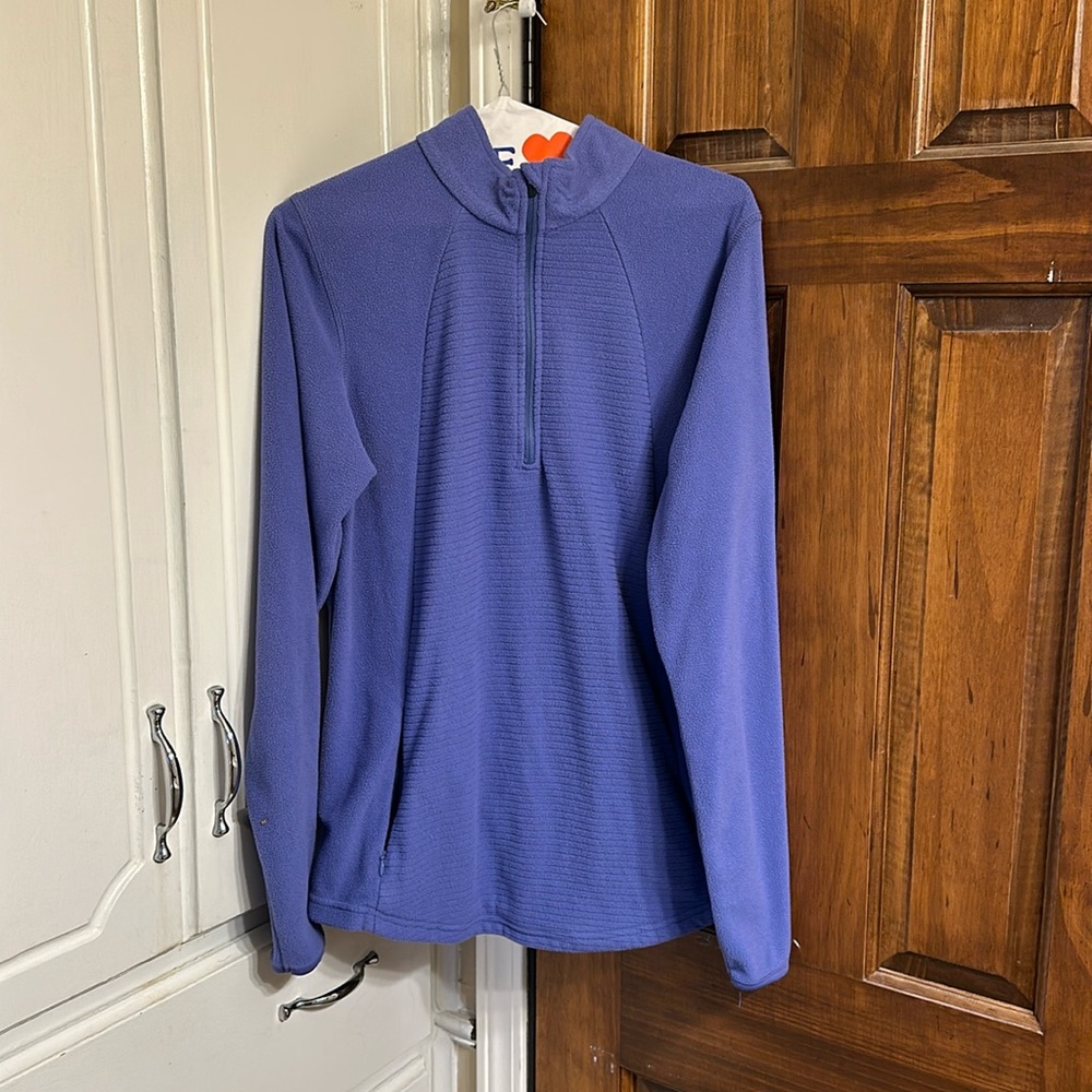 Long sleeve pullover